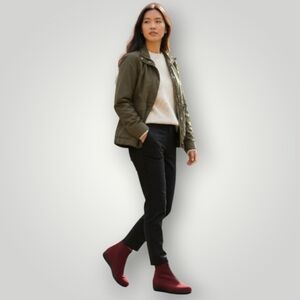 La Canadienne Burgundy Suede Zip Front Wedge Ankle Boots Women’s 7.5M Canda